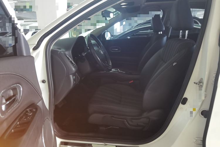 Used Honda Vezel 2015 1.8L CVT 2WD Luxury Model
