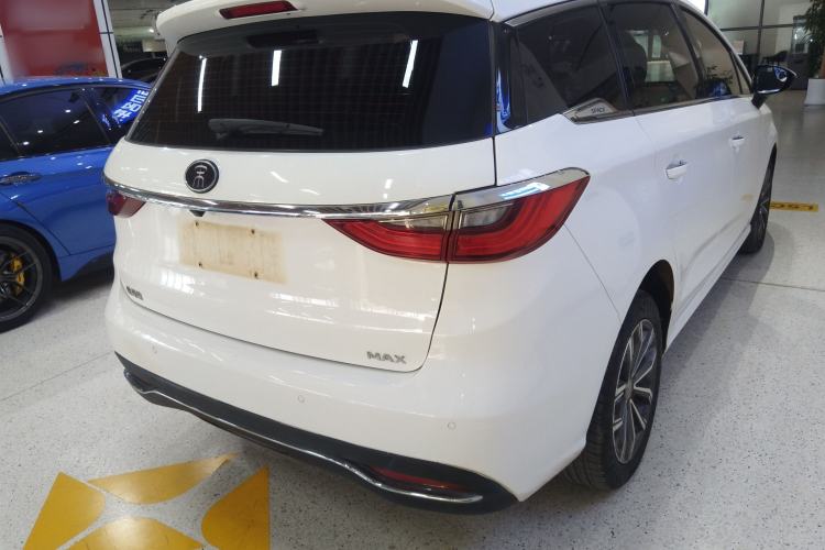 Used BYD Song MAX 2019 1.5T Automatic Smart Connect Ruiyi Sunroof Model 7 Seats China VI Standard