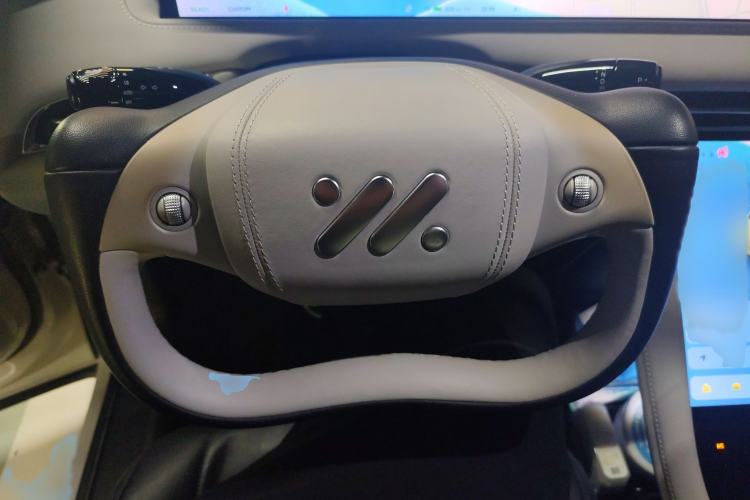 Used  LS7 2023 90 kWh Elite Rear-Drive Version
