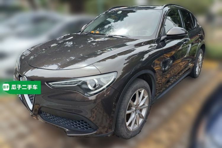 Used Alfa Romeo Stelvio 2017 2.0T 200HP Luxury Edition