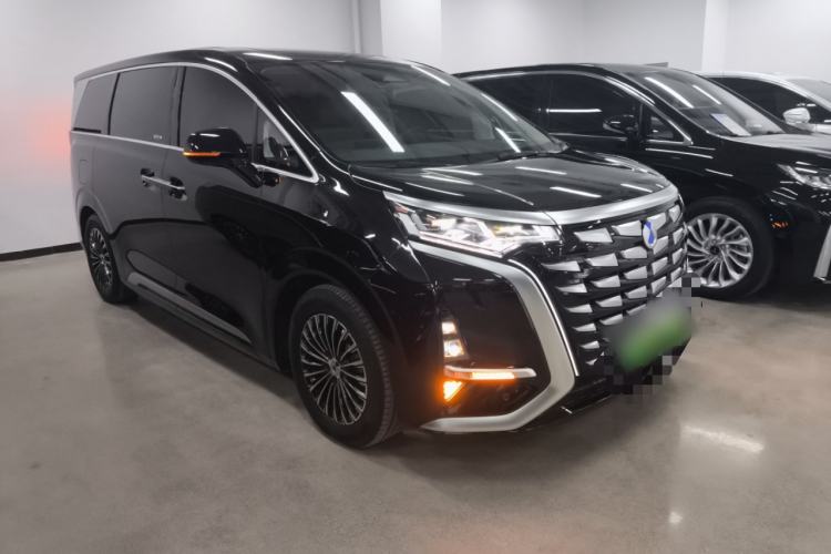 Used Denza D9 2024 DM-i 980 Four-Wheel Drive Prestige Model
