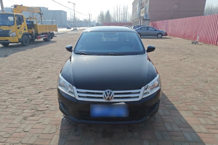 Used Volkswagen Santana 2015 1.4L Manual Fashion Edition