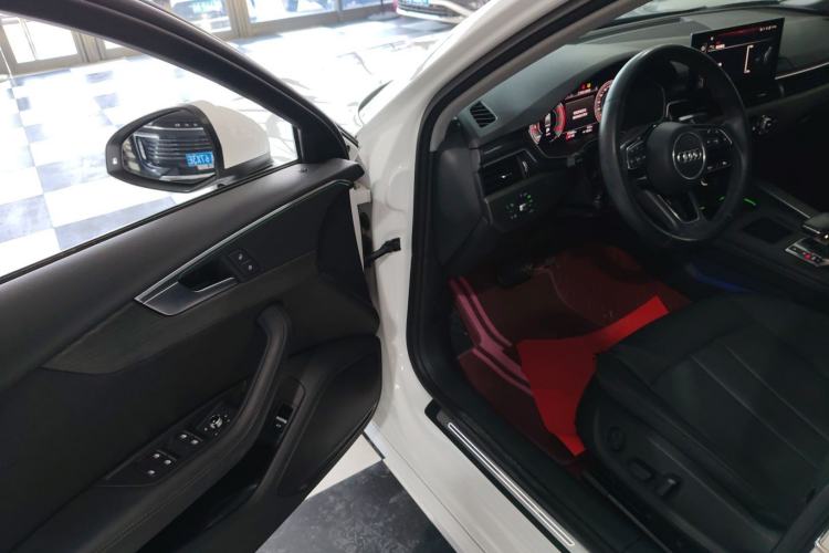 Used Audi A4L 2022 40 TFSI Stylish and Elegant Edition
