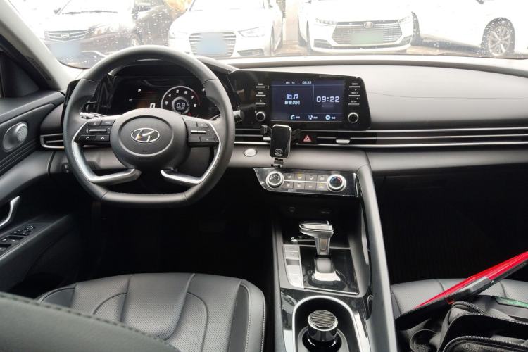 Used Hyundai Elantra 2022 1.5L CVT GLX Elite Edition