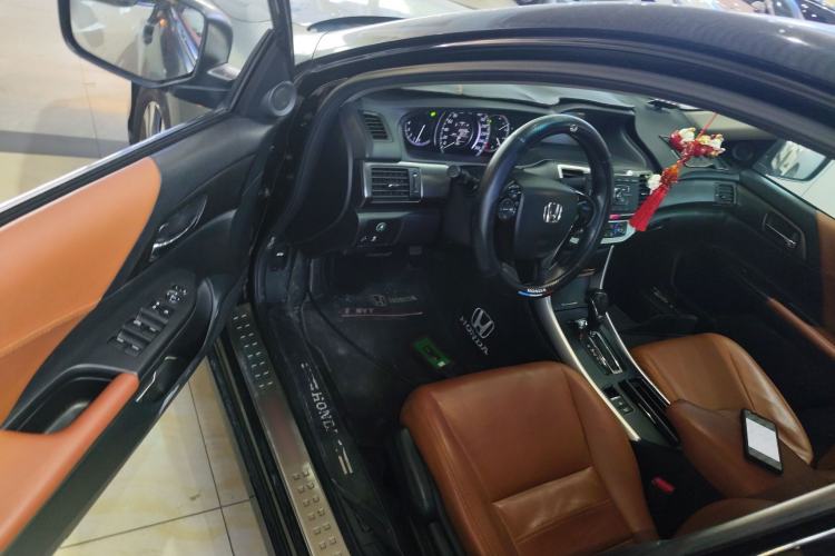 Used Honda Accord 2015 2.0L LX Comfort Edition
