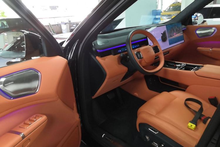 Used Lynk & Co 900 2025 1.5T Ultra
