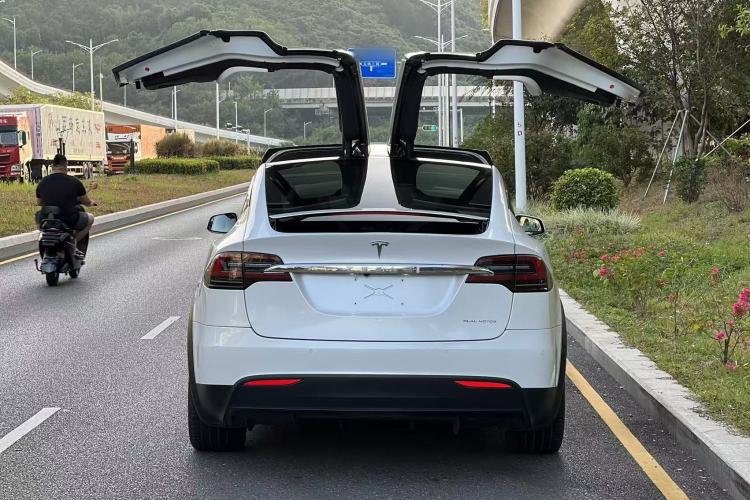 Used Tesla Model X 2019 Long-Range Version
