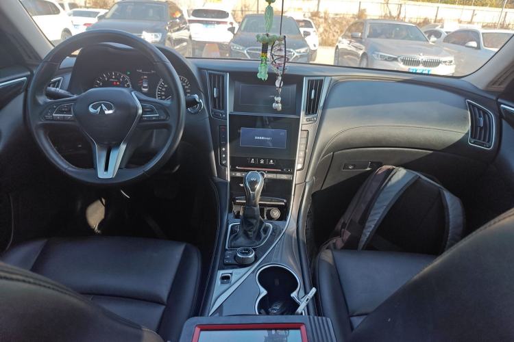 Used Infiniti Q50L 2018 2.0T Comfort Edition China VI Standard
