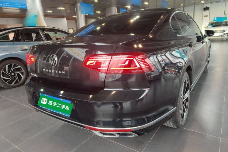 Used Volkswagen Magotan 2023 2 Million Units Limited Edition 330TSI DSG Leading Version
