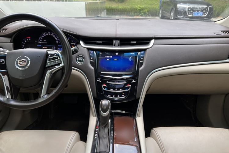 Used Cadillac XTS 2014 28T Comfort Version
