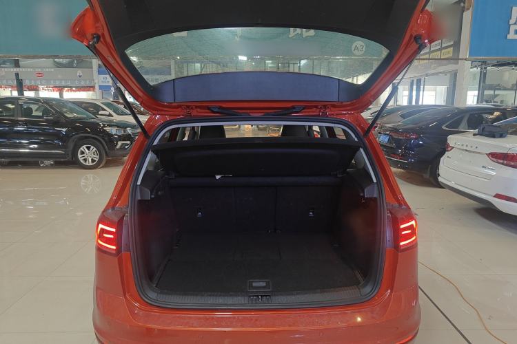 Used Volkswagen Golf Sportsvan 2018 230TSI Automatic Trend Edition
