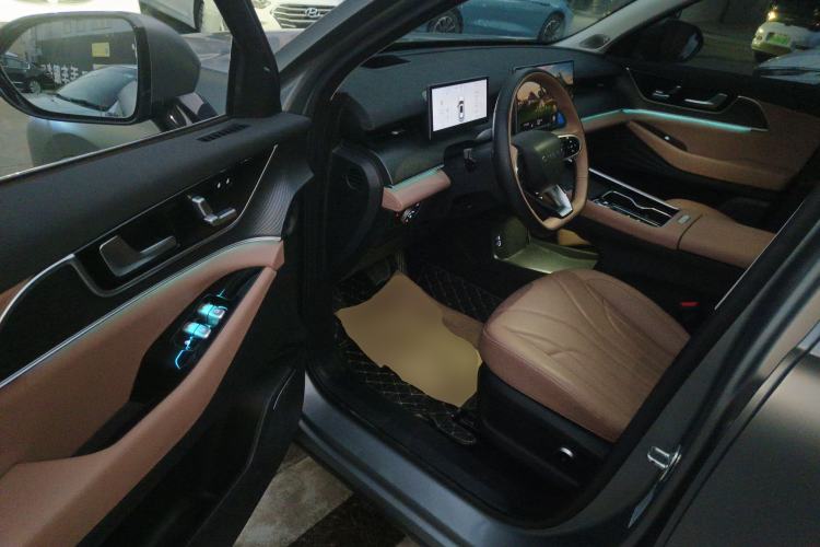 Used Chery Tiggo 8 L 2024 2.0T Two-Wheel Drive Prestige Version 5 Seats