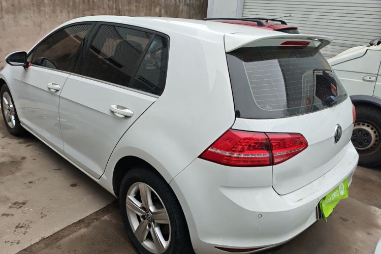 Used Volkswagen Golf 2016 230TSI Automatic Comfort Version
