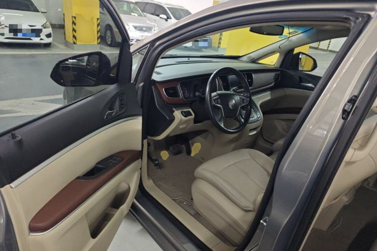 Used Buick GL8 2018 28T Luxury Model China VI Standard