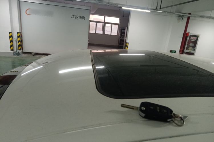 Used Peugeot 301 2014 1.6L Manual Luxury Edition
