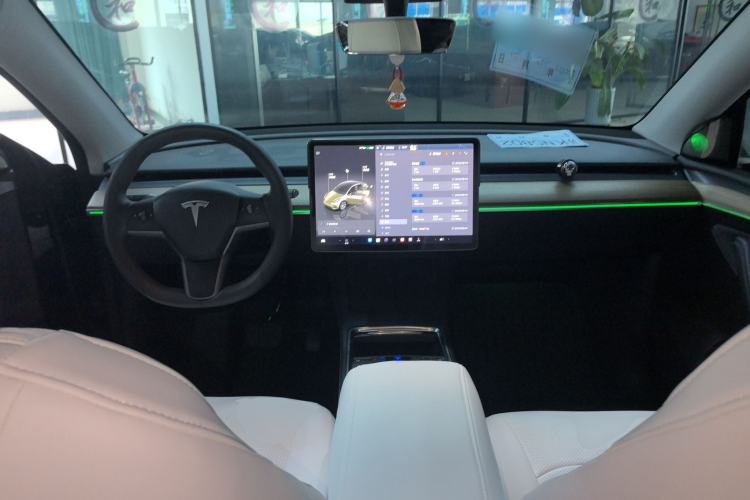 Used Tesla Model Y 2022 Rear-Wheel-Drive Version
