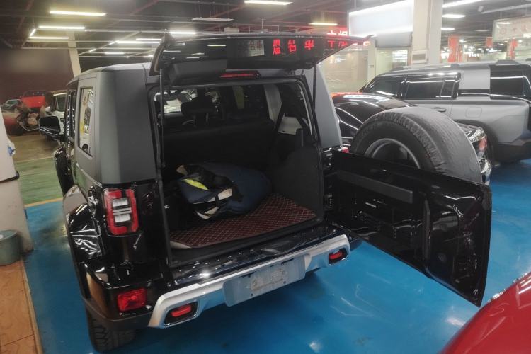 Used BAIC Off-Road BJ40 2023 2.0T Automatic Four-Wheel Drive Urban Hunter Edition Chivalrous Type
