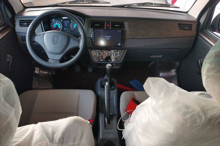 Used Jinbei Hiace X30 2023 1.5L Super-Comfortable Passenger Van 5/6/7-Seater Non-Air-Conditioned Version Model SWC15M
