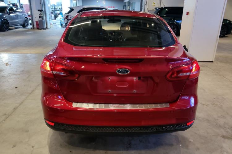 Used Ford Focus 2015 Sedan EcoBoost 125 Automatic Supreme Style Edition
