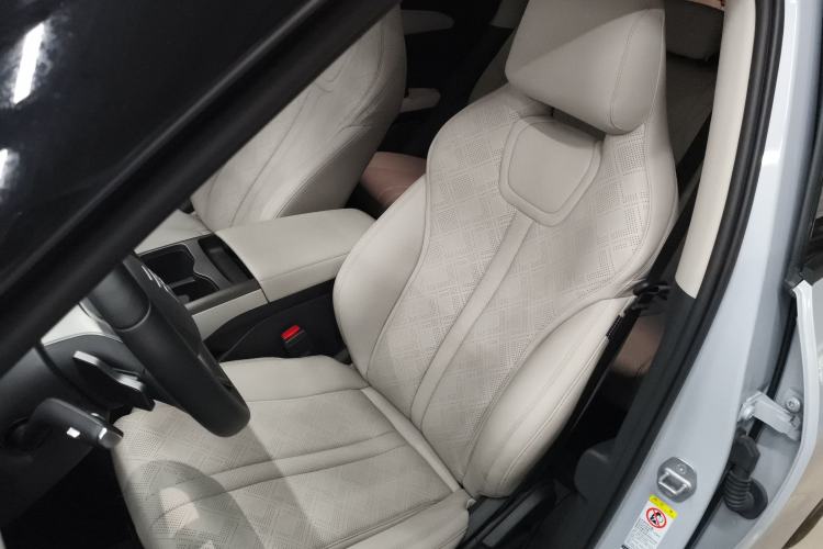 Used BYD Yuan UP 2025 Intelligent Driving Version 401 KM Dynamic Edition