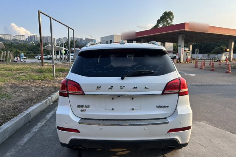 Used Haval H2 2017 Red-Label 1.5T Manual Two-Wheel Drive Luxury Model
