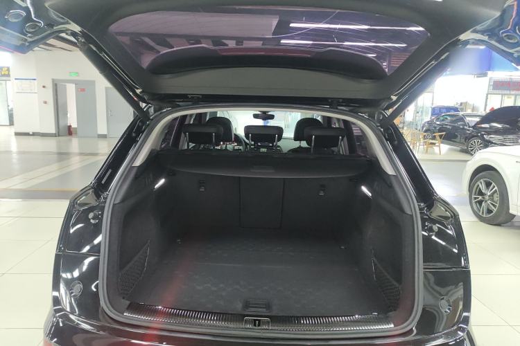 Used Audi Q5L 2020 Updated 40 TFSI Prestige Fashion Edition
