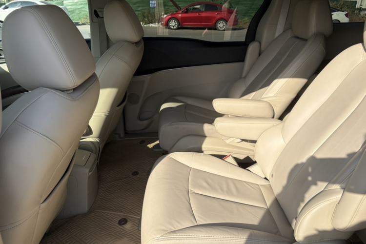 Used Buick GL8 2018 28T Luxury Model China VI Standard
