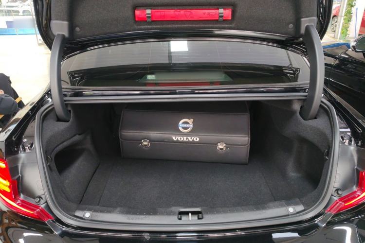 Used Volvo S90 2020 Facelifted T5 Zhiyi Luxury Edition