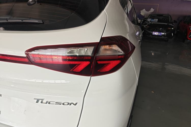 Used Hyundai Tucson 2020 280TGDi Two-Wheel-Drive GLS Fashion Edition China VI Standard
