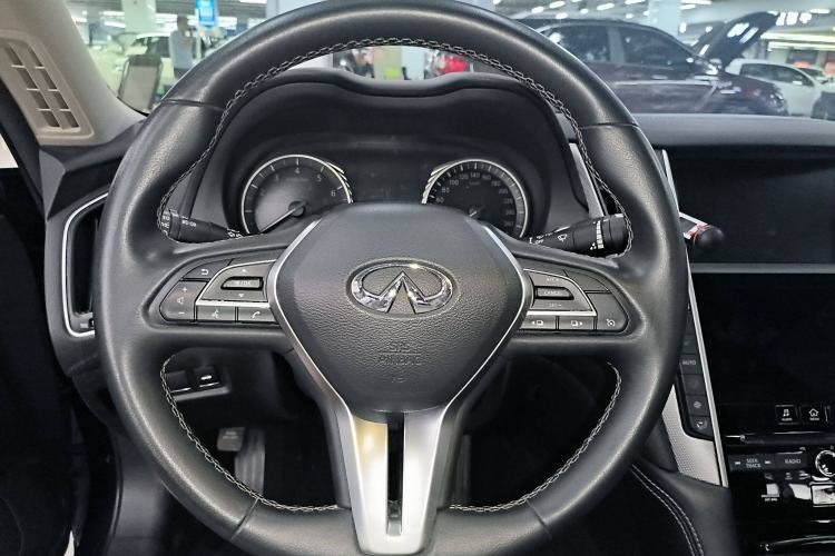 Used Infiniti Q50L 2018 2.0T Enjoyment Version China VI Standard
