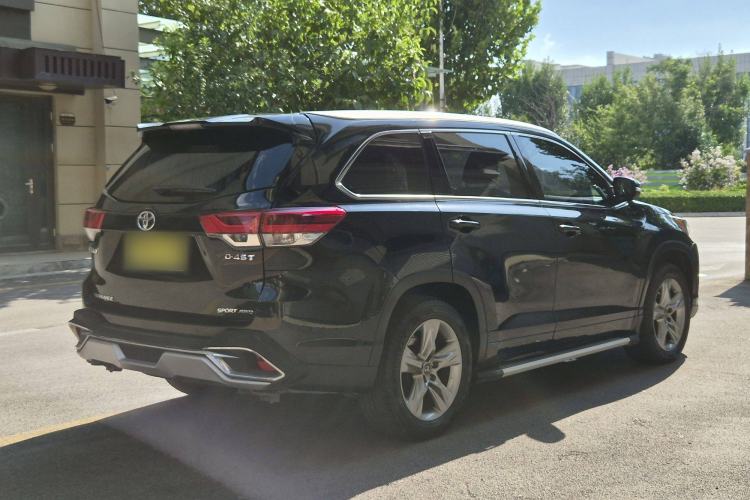 Used Toyota Highlander 2018 2.0T Four-Wheel Drive Luxury Version 7 Seats China VI Standard
