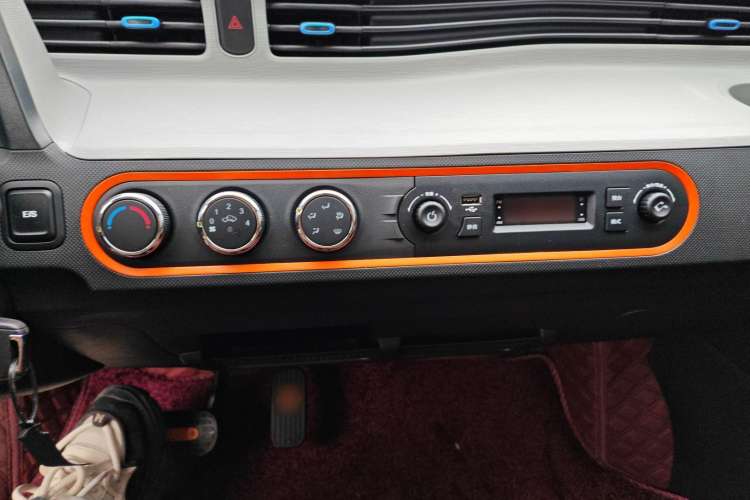 Used Wuling Hongguang MINIEV 2022 Easy Version Lithium Iron Phosphate
