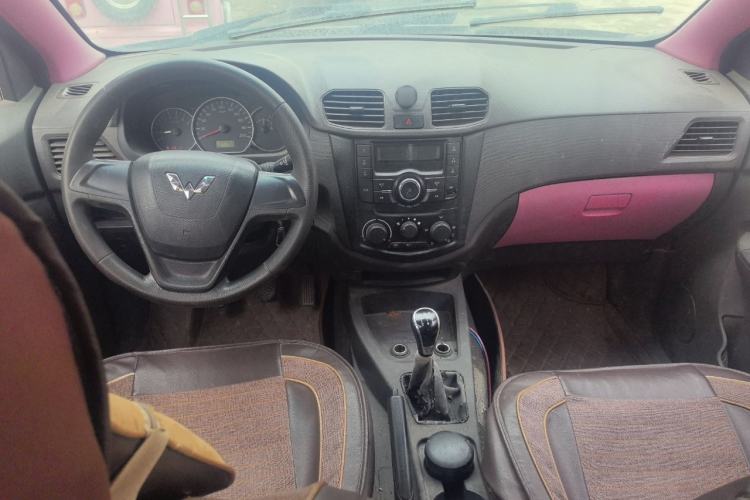 Used Wuling Hongguang 2015 1.2L S Base Model China IV