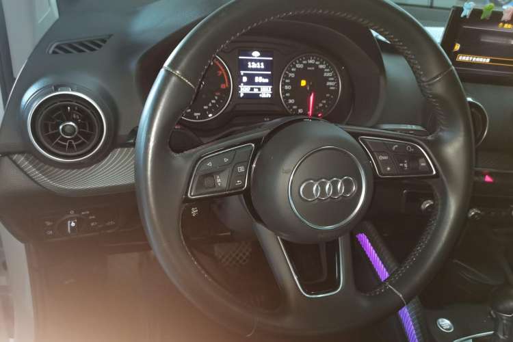 Used Audi Q2L 2020 35 TFSI Fashion Dynamic Model
