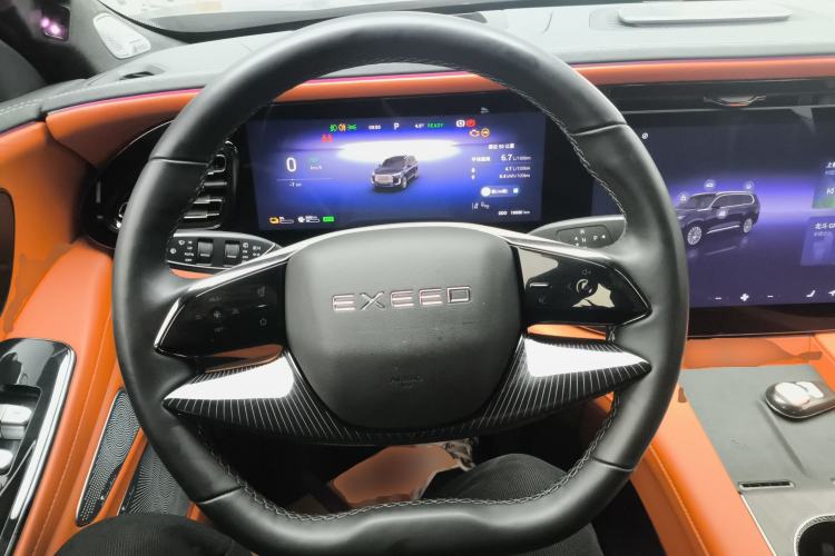 Used  Lanyue C-DM 2025 180 Ultra-Long Range Ultra All-Wheel Drive 6-Seater
