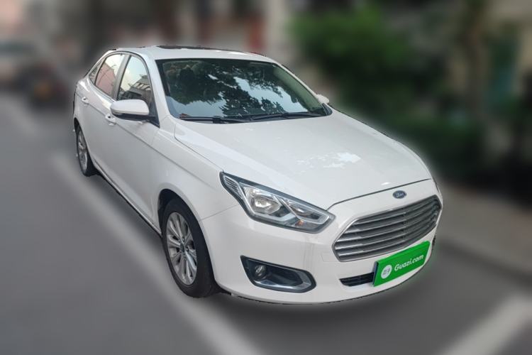 Used Ford Escort 2015 1.5L Automatic Fashion Model
