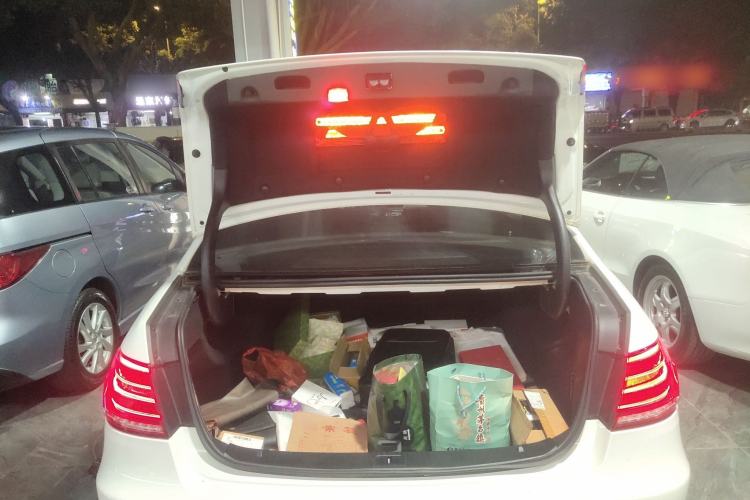 Used Mercedes-Benz E-Class 2015 Facelift E 200 L Sport Edition
