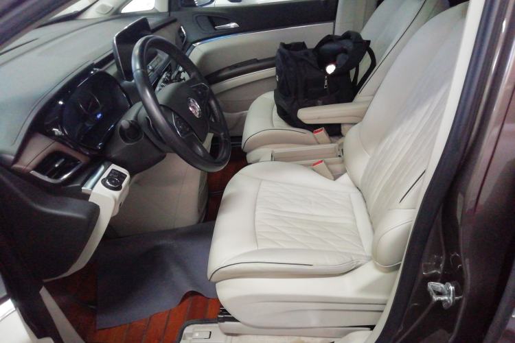 Used Buick GL8 2022 Land Business Class 652T Luxury Model
