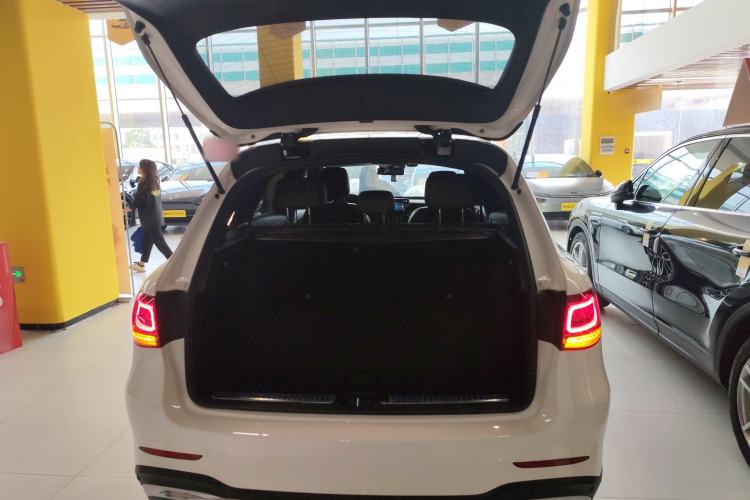 Used Mercedes-Benz GLC 2020 Facelift GLC 300 L 4MATIC Dynamic Edition