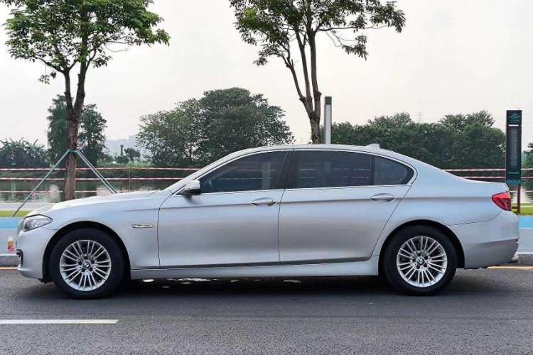 Used BMW 5 Series 2013 525Li Leading Model