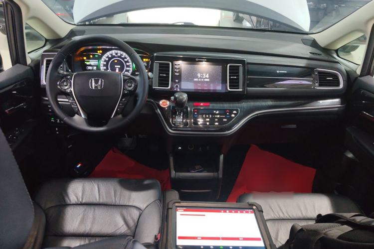 Used Honda Elysion 2019 2.0L Hybrid Luxury Edition
