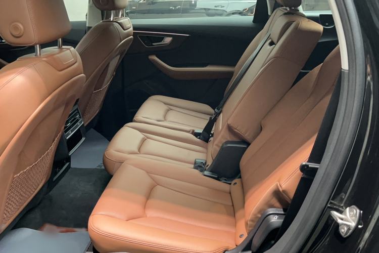 Used Audi Q7 2023 55 TFSI quattro S line Sport Edition
