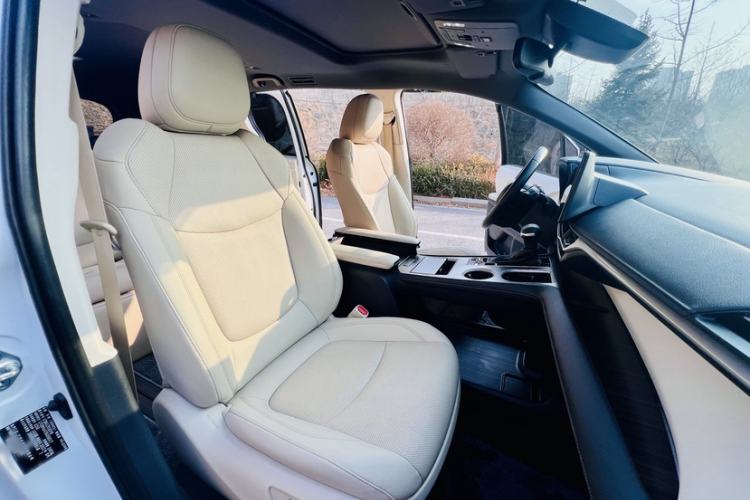 Used Toyota Sienna 2021 2.5L Hybrid Premium Edition
