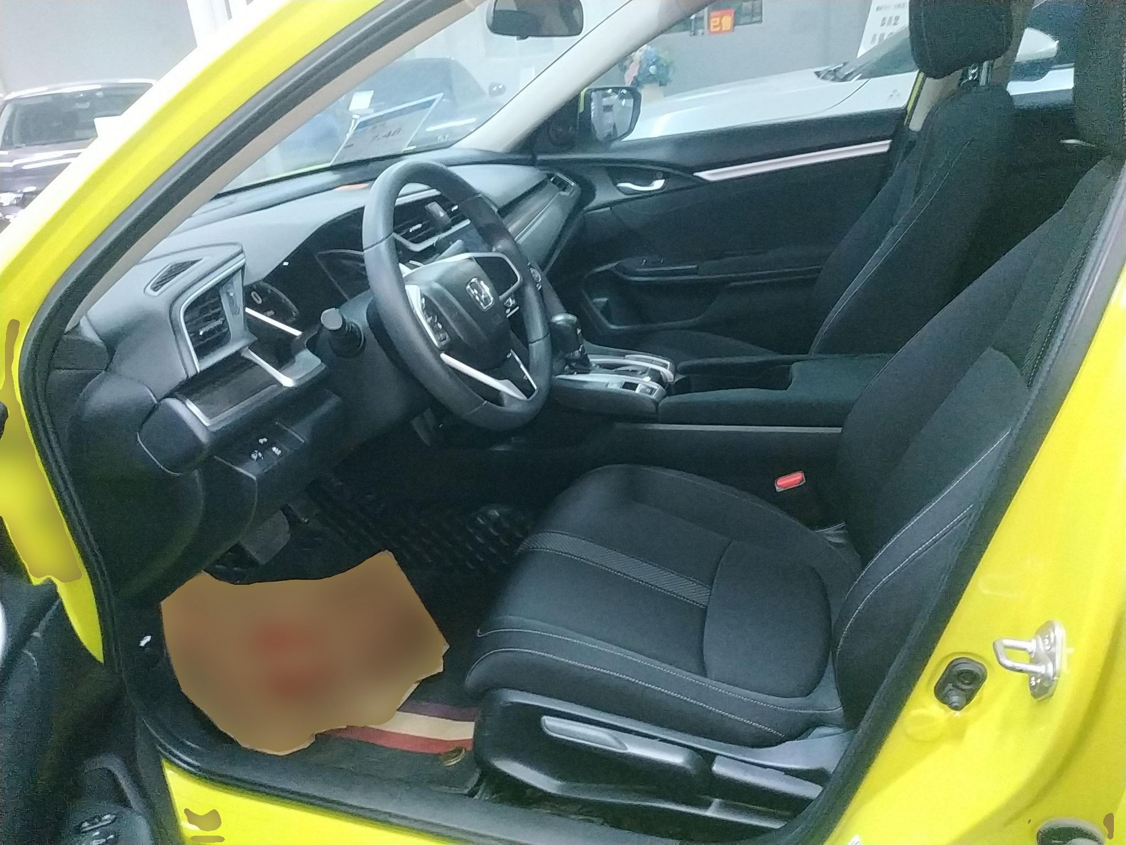 المقاعد الأمامية داخل السيارة