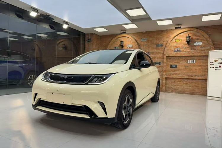 Used BYD Dolphin 2021 405 km Fashion Edition