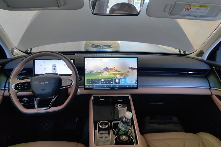 Used Chery Tiggo 8 L 2024 2.0T Two-Wheel Drive Prestige Version 5 Seats
