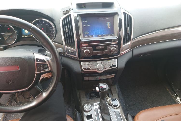 Used Haval H9 2015 2.0T Four-Wheel Drive Luxury 7-Seater
