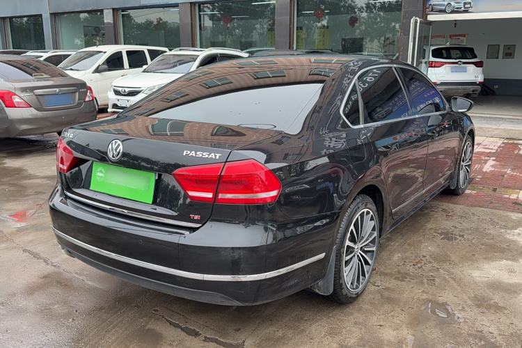 Used Volkswagen Passat 2014 2.0 TSI DSG Ultimate Edition
