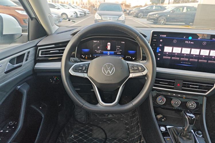 Used Volkswagen Sagitar 2023 300TSI DSG Excellence Edition
