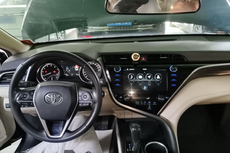 Used Toyota Camry 2019 2.0G Luxury Edition China VI Standard
